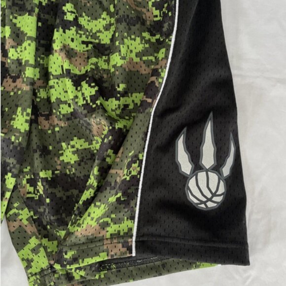 Mitchell Ness Mens NBA Toronto Raptors Swingman Basketball Shorts Camo L NWT - Picture 11 of 13